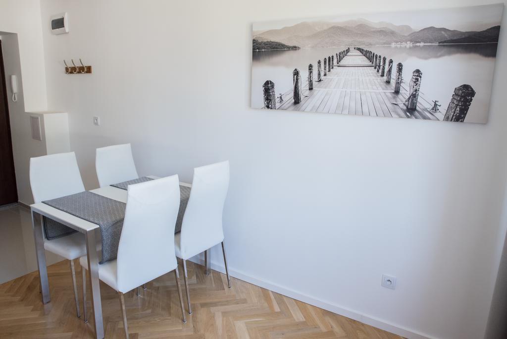 Apartment Nearto Old Town Na Ustroniu Street Krasków Εξωτερικό φωτογραφία